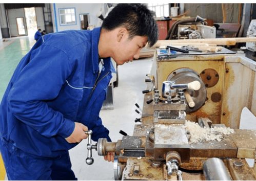 實習之名，人頭費之實？護理專業(yè)學生電子廠實習風波